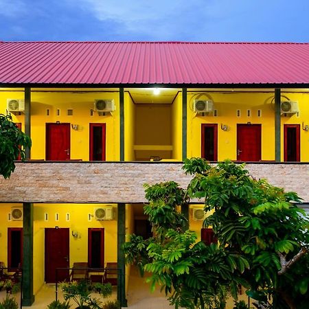 Spot On 2732 Sandy Guesthouse Матарам Экстерьер фото